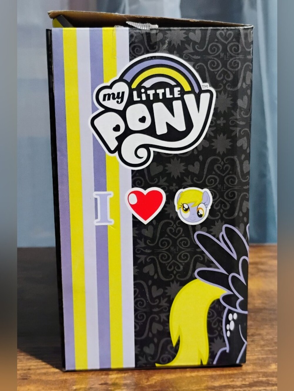 Funko My Little Pony Derpy Hooves Vinyl Figure - Picture 3 of 12